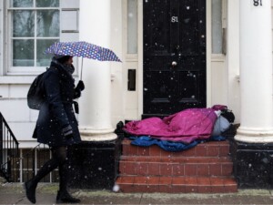 Britons ‘Working Harder for Less’ as Living Standards See Historic Slowdown